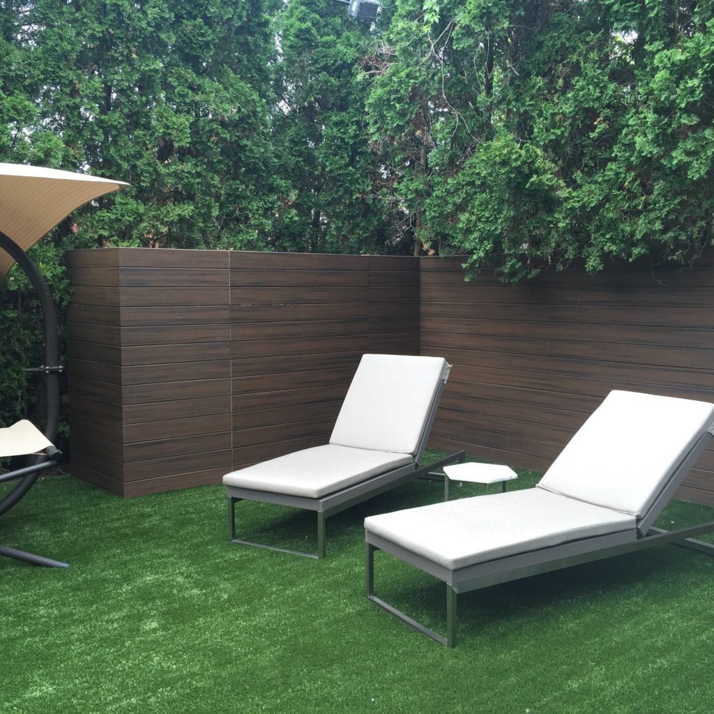 Top slider image of composite fencing