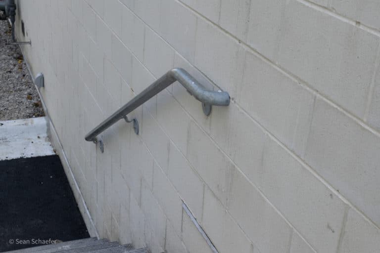 Image of new galvanized steel railings (handrails) at the Detroit Zoological Society